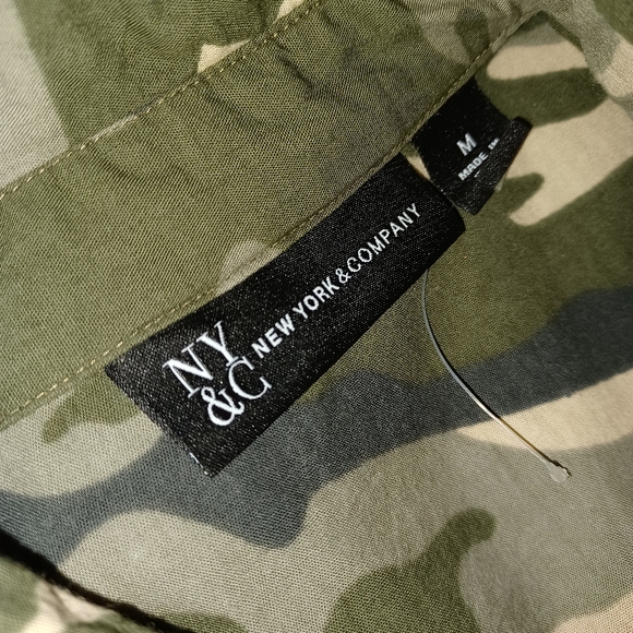 New York & Company Camouflage blouse - Picture 6 of 6